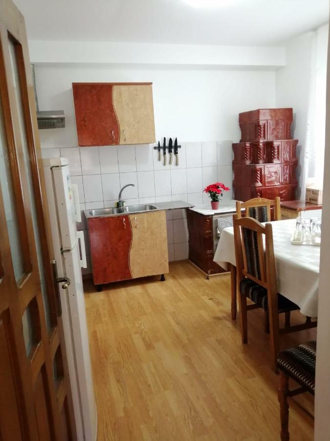 Pensiunea Bobu Hotel Извору Мунтелуи Екстериор снимка